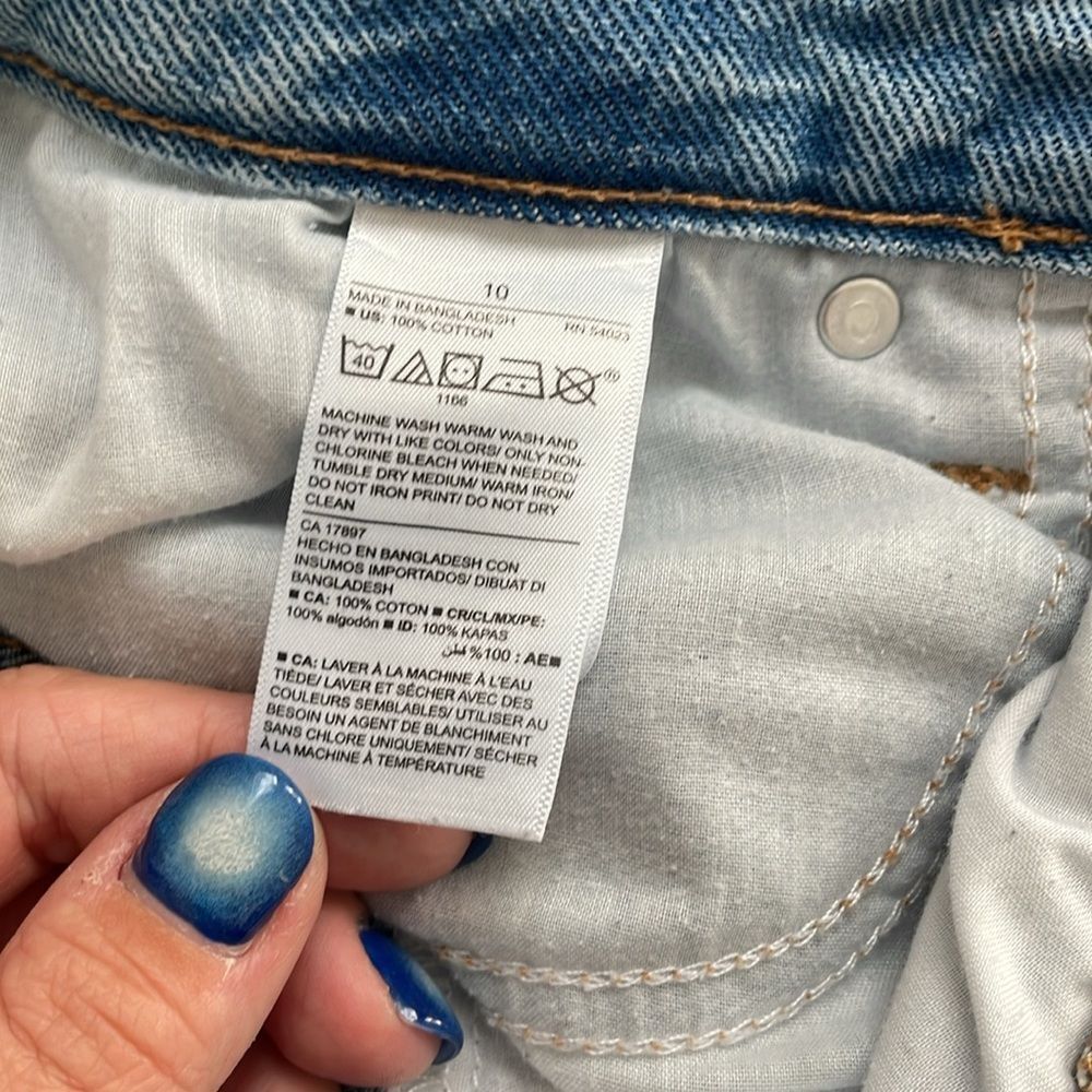 Old Navy Distressed Straight Leg Jeans - Picture 6 of 6